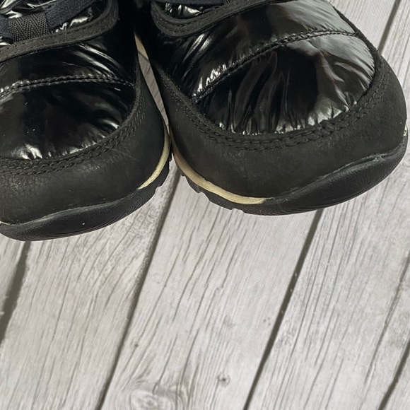 Sorel Whitney Short Laced snow boots size 6 - Picture 8 of 9